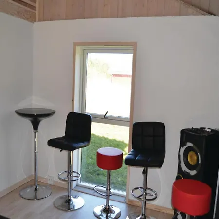 Four Bedroom Holiday In *