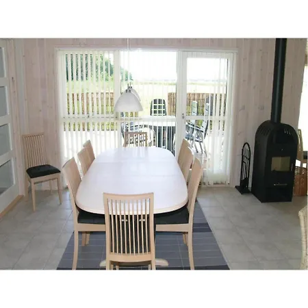 Four Bedroom Holiday In *
